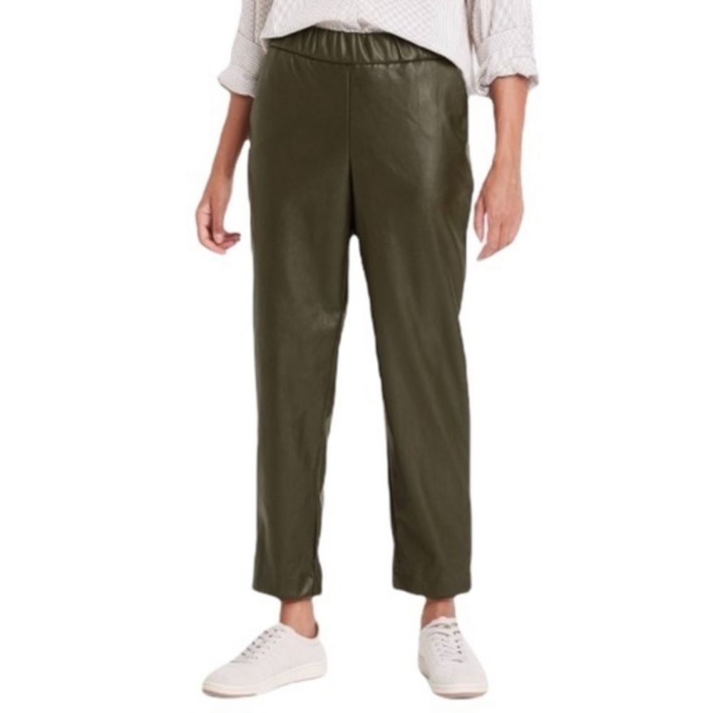 Hunter Green Vegan Leather Pull On Tapered Ankle Pants - Picture 4 of 14